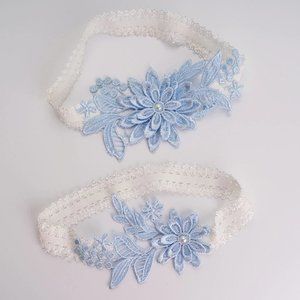 Blue 3D Applique and white non slip elastic lace